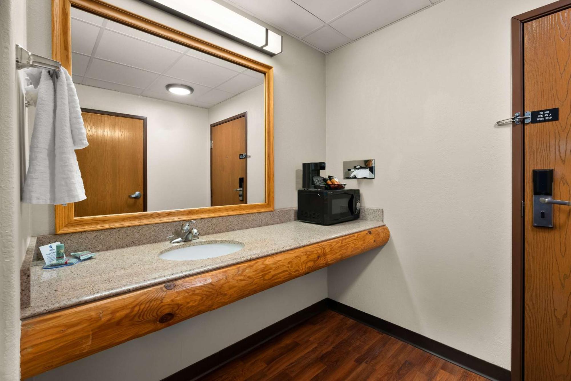 Best Western Northwoods Lodge Siren Esterno foto
