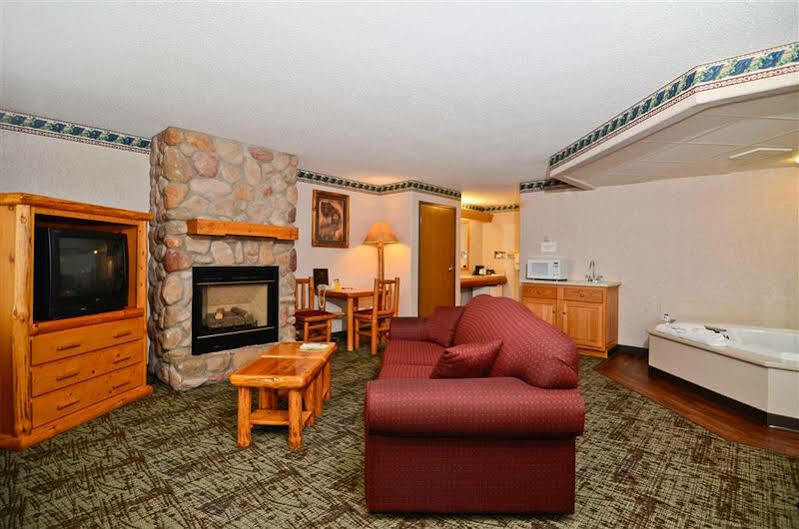 Best Western Northwoods Lodge Siren Esterno foto